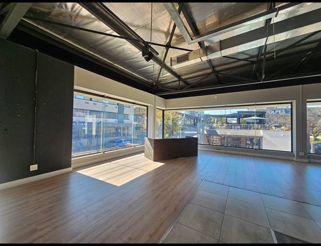 768M² SHOWROOM TO LET IN KRAMERVILLE